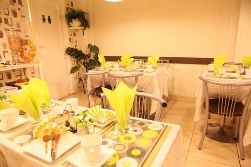 Sun Hotel Saint-Gilles Restoran fotoğraf